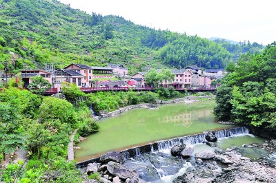 滴水穿石,用恒久奋斗换来乡村振兴 滴水穿石,用恒久奋斗换来乡村振兴