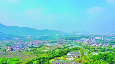 滴水穿石,用恒久奋斗换来乡村振兴 滴水穿石,用恒久奋斗换来乡村振兴