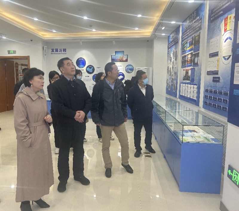 李玉冰、宫国强到代码中心调研