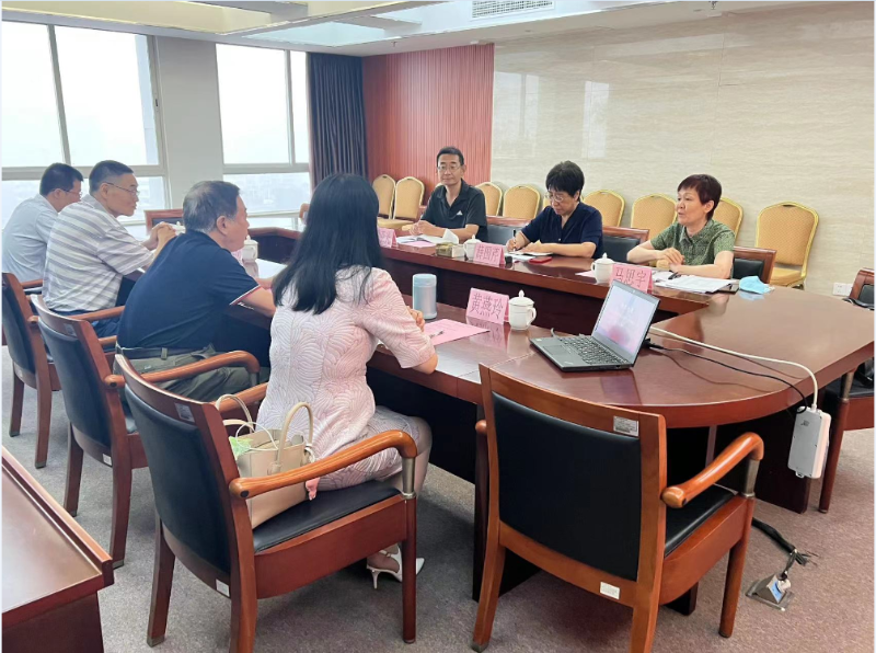 国家伟德娱乐手机客户端薛国芹一行到广东调研 国家伟德娱乐手机客户端薛国芹一行到广东调研